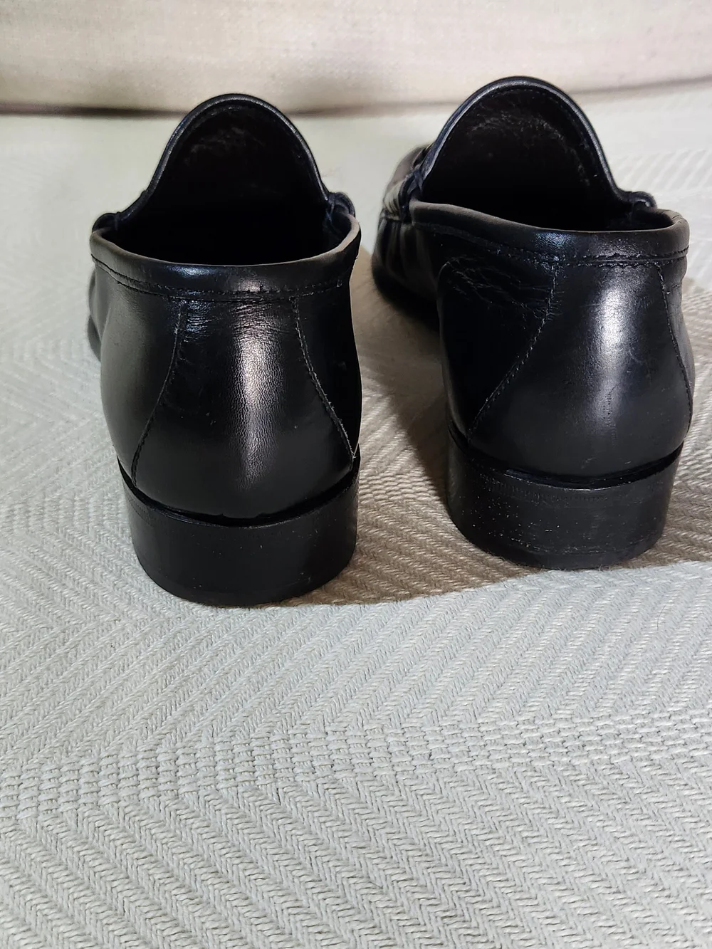 Gucci Black Leather Horsebit Loafers